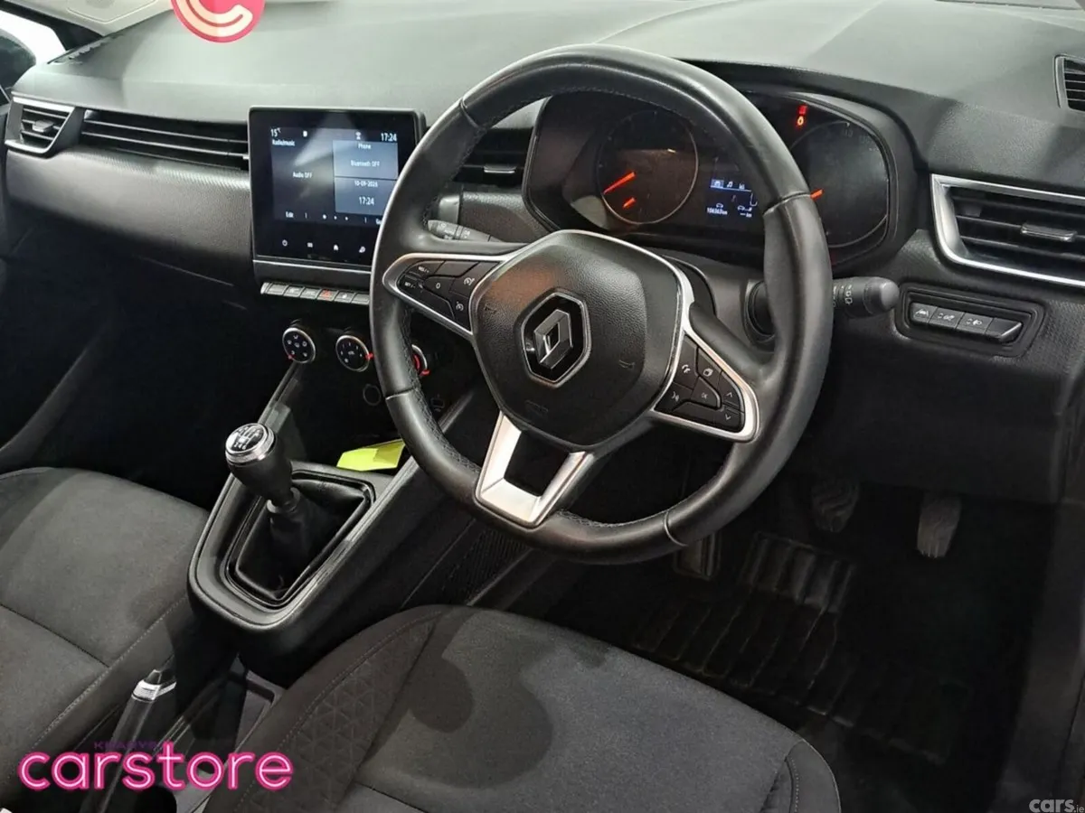 Renault Clio Hatchback, Petrol, 2023, Grey