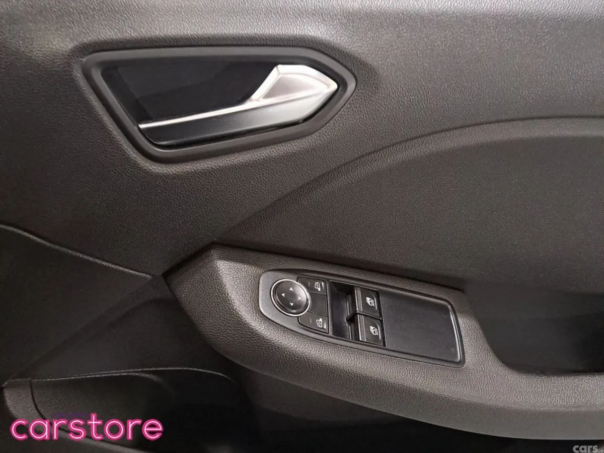 Renault Clio Hatchback, Petrol, 2023, Grey