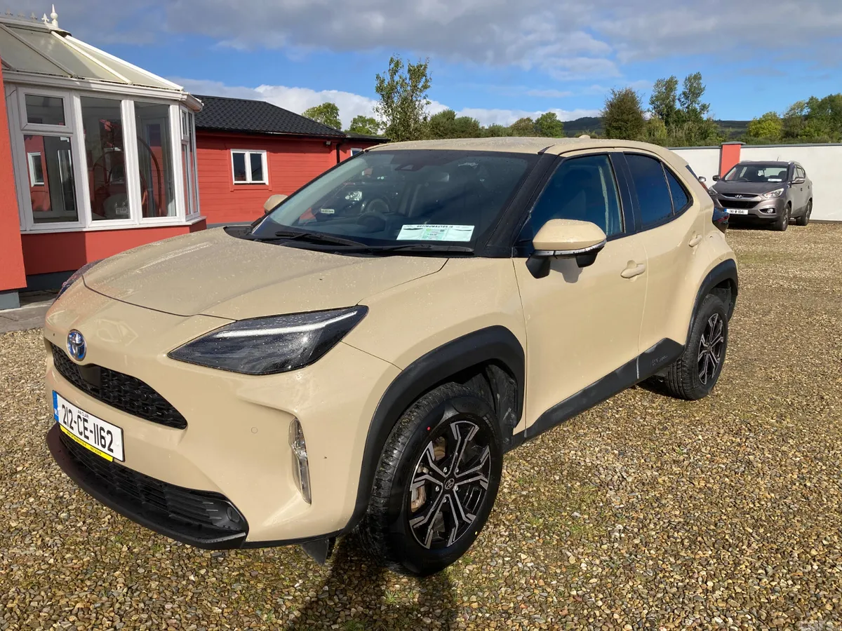 Toyota Yaris Cross Estate, Petrol Hybrid, 2021, Beige