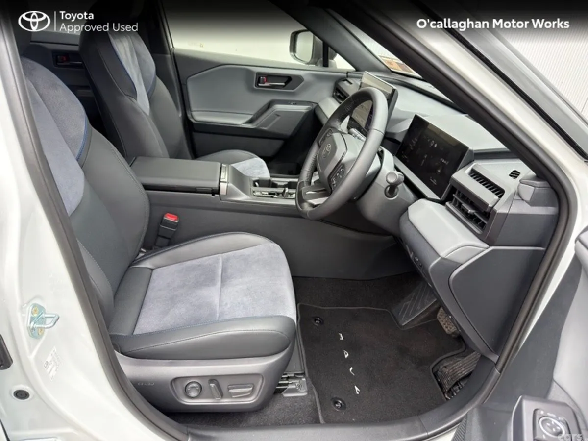 Toyota RAV4 SUV, Petrol Hybrid, 2026, White
