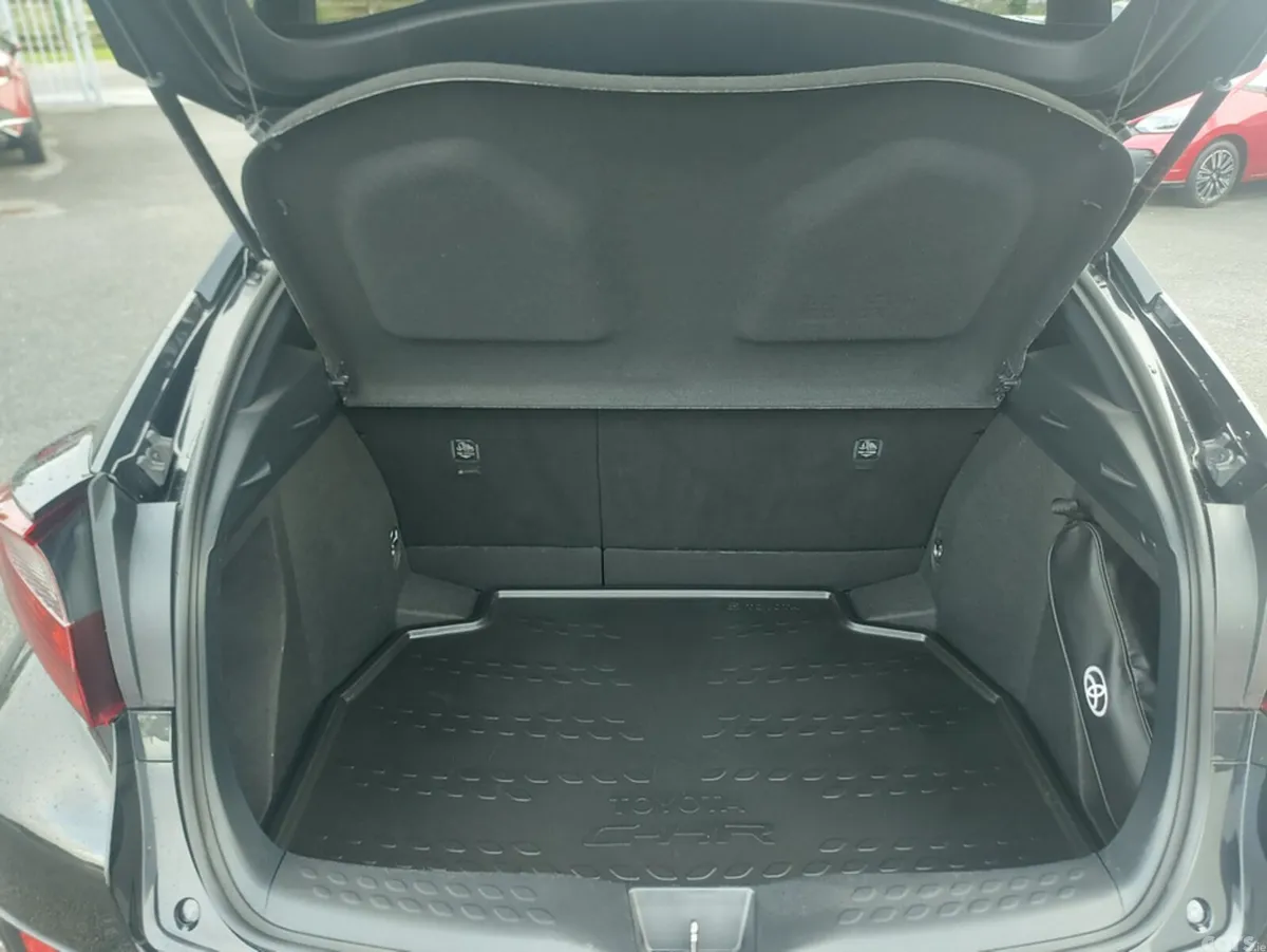Toyota C-HR Hatchback, Petrol, 2023, Black
