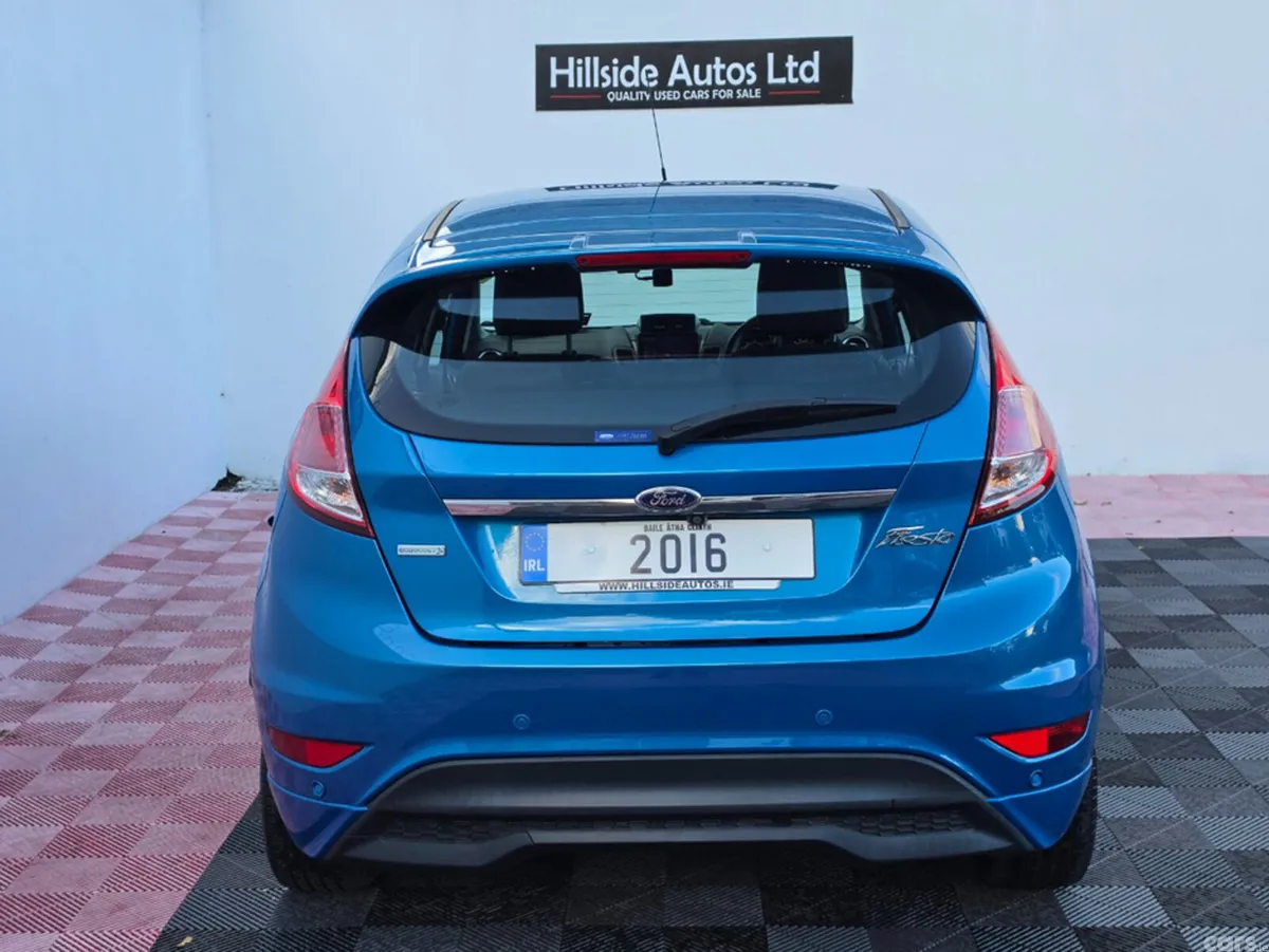 Ford Fiesta Hatchback, Petrol, 2016, Blue