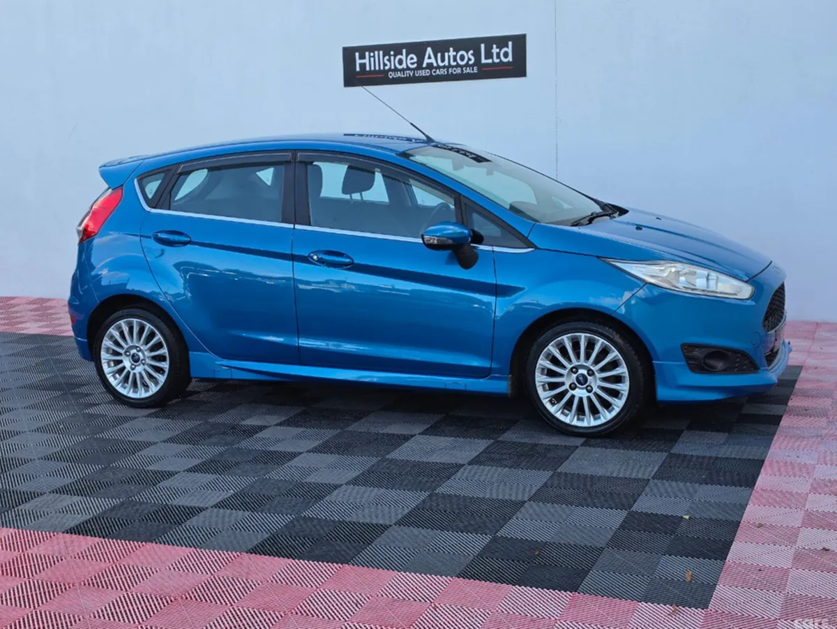 Ford Fiesta Hatchback, Petrol, 2016, Blue