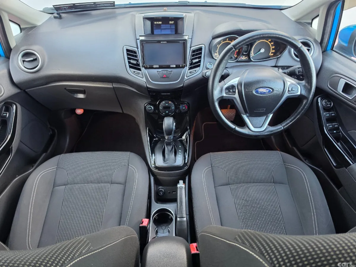 Ford Fiesta Hatchback, Petrol, 2016, Blue