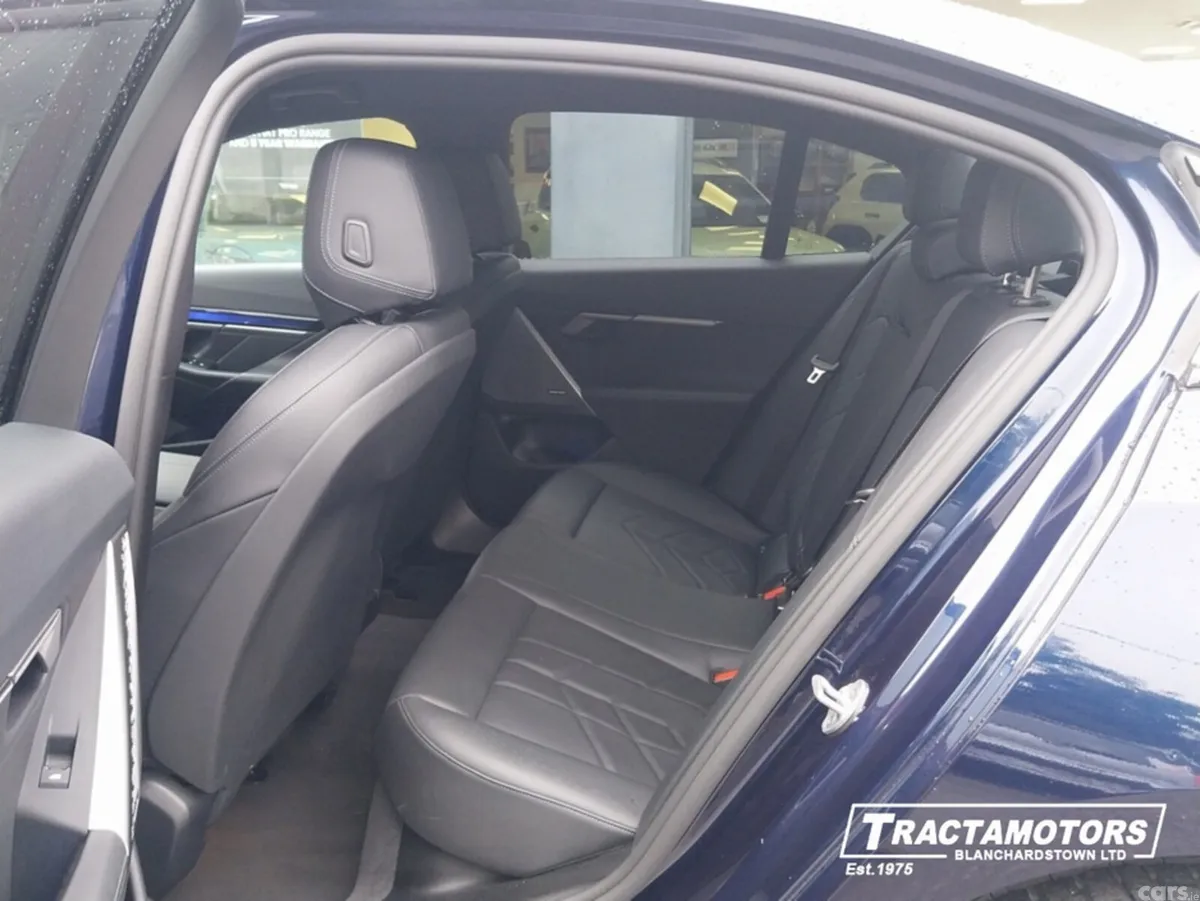 BMW 5-Series Saloon, Petrol Plug-in Hybrid, 2025, Blue