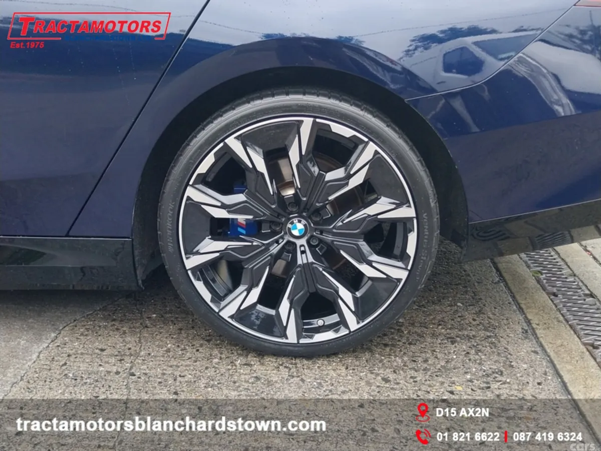 BMW 5-Series Saloon, Petrol Plug-in Hybrid, 2025, Blue