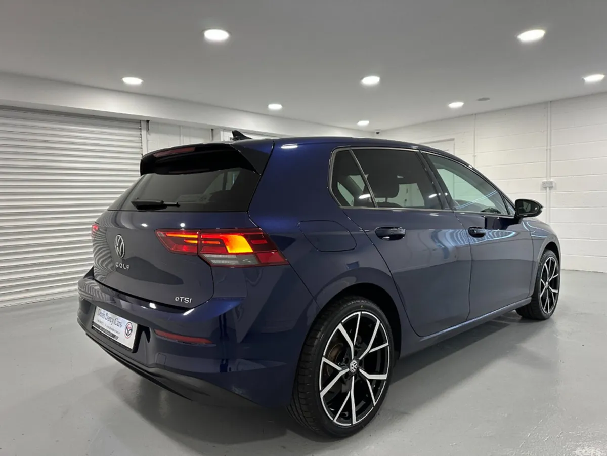 Volkswagen Golf Hatchback, Petrol, 2022, Blue