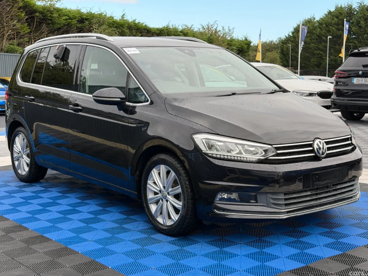 Volkswagen Touran MPV, Diesel, 2019, Black