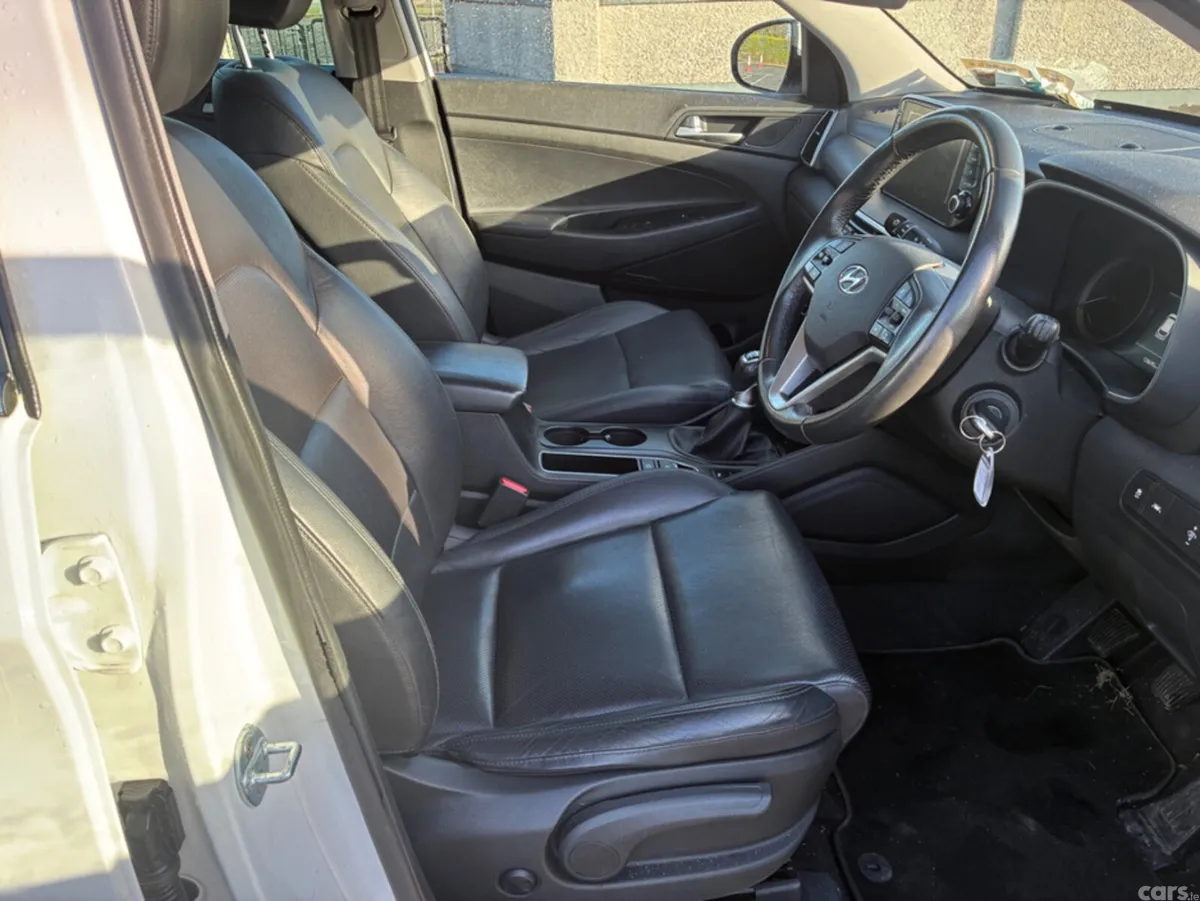 Hyundai Tucson MPV, Diesel, 2019, White