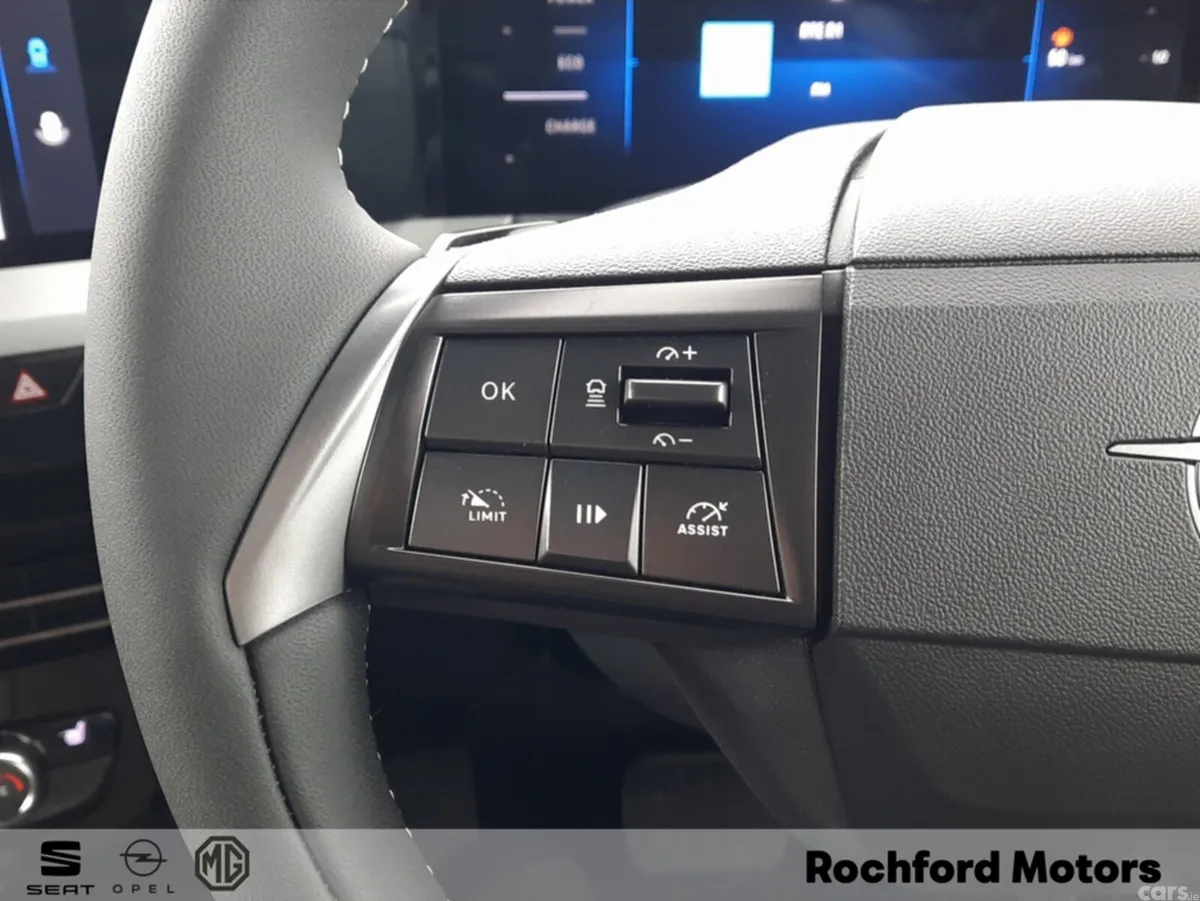 Opel Mokka MPV, Petrol Hybrid, 2026, Grey