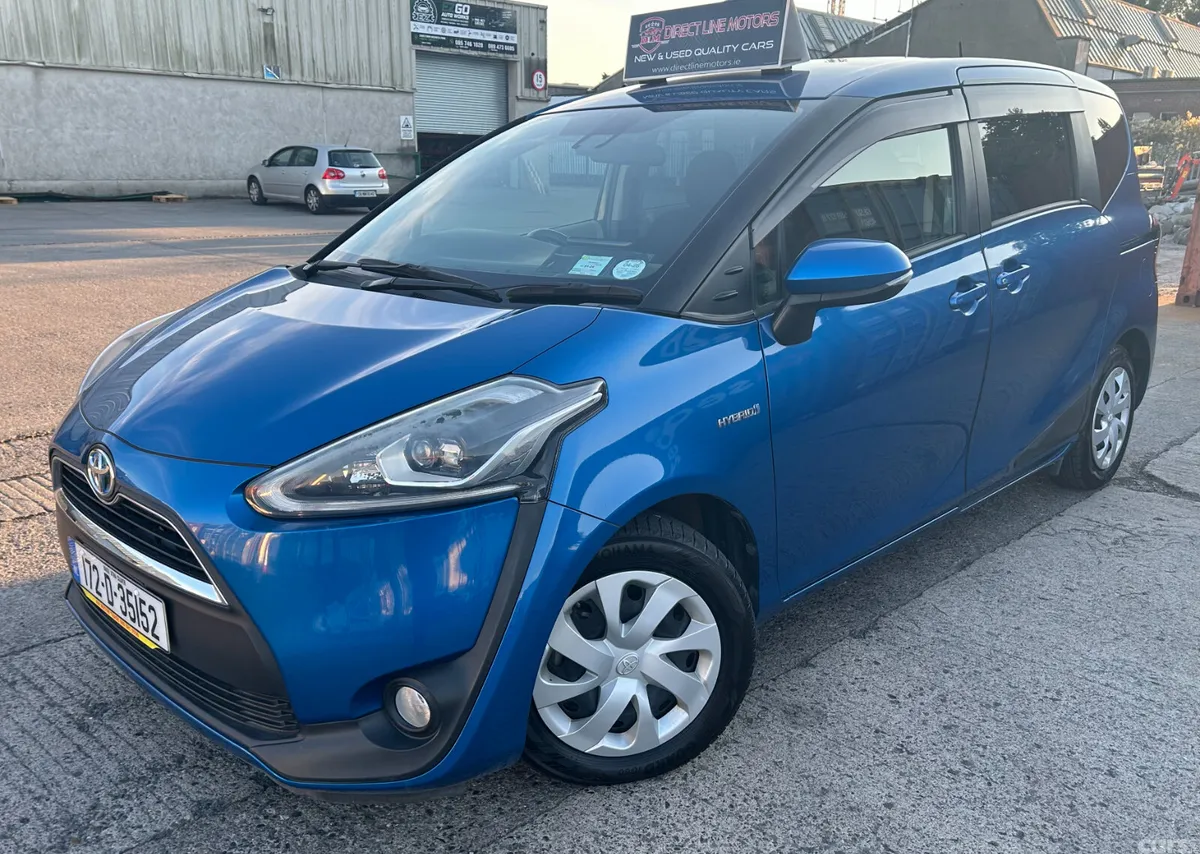 Toyota Sienta MPV, Petrol Hybrid, 2017, Blue