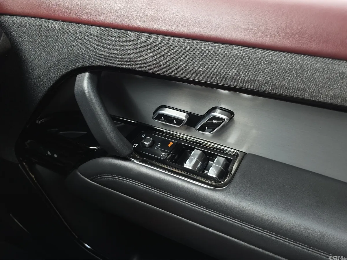Land Rover Range Rover SUV, Petrol Plug-in Hybrid, 2023, Grey