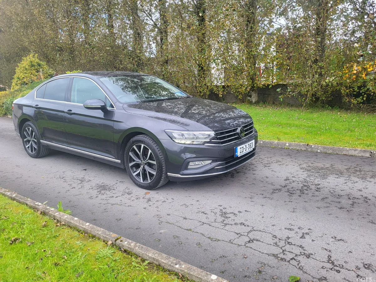 Volkswagen Passat Saloon, Diesel, 2022, Grey