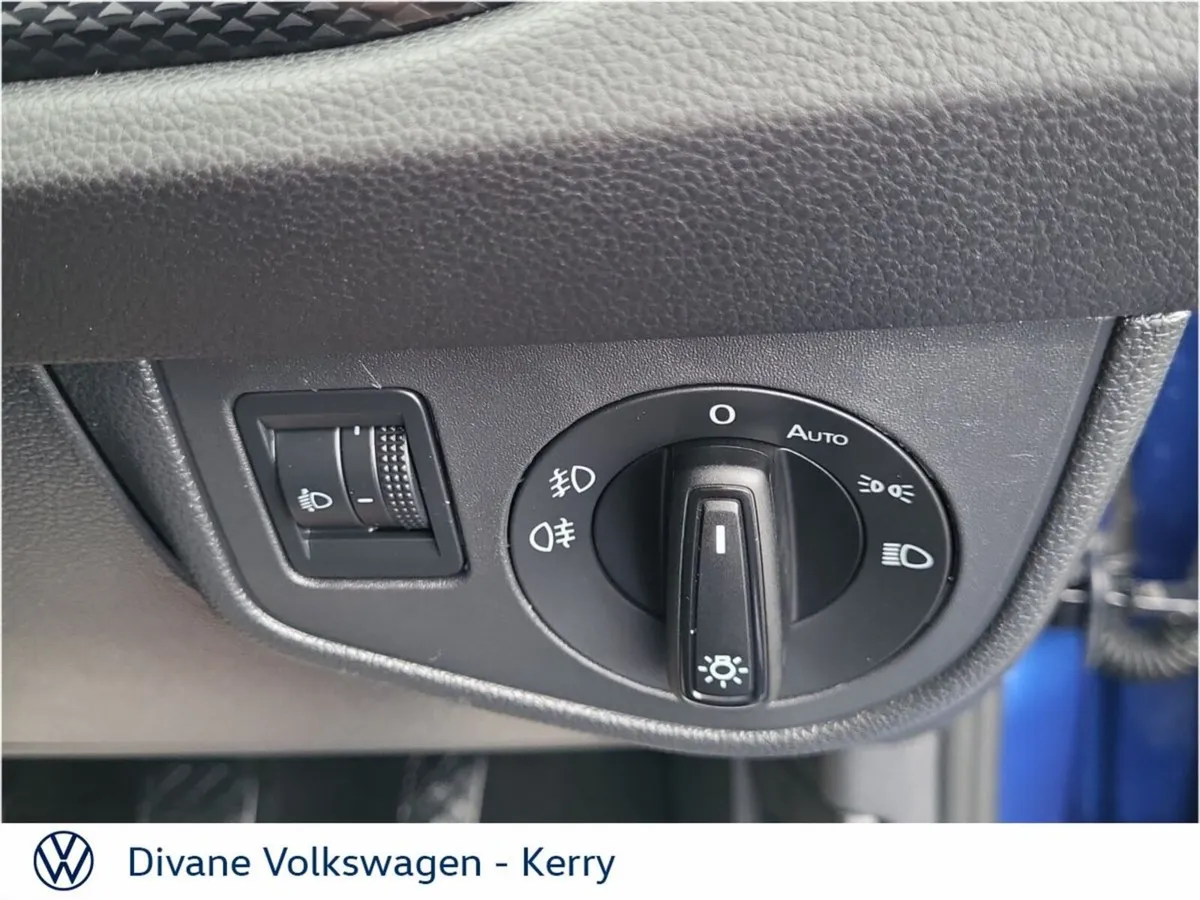 Volkswagen Polo Hatchback, Petrol, 2026, Blue