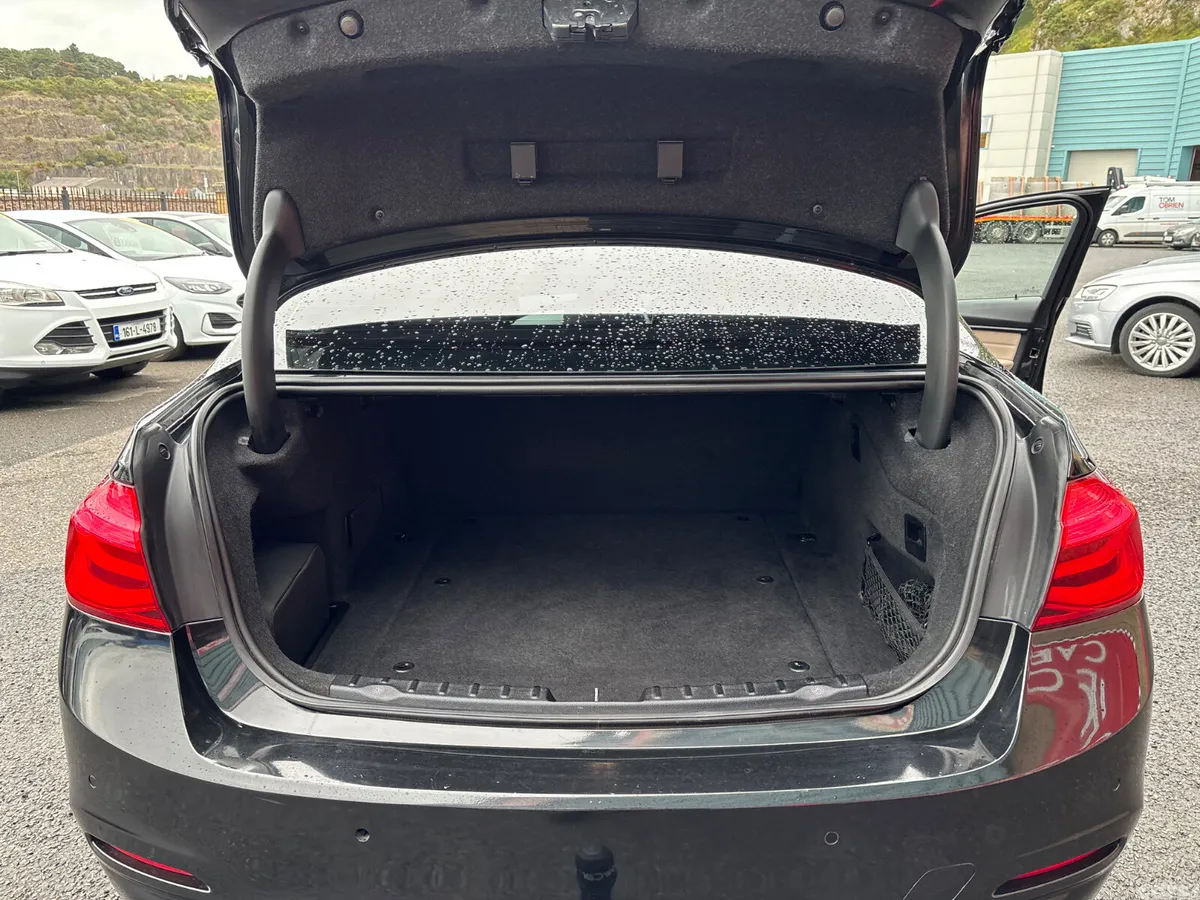 BMW 3-Series Saloon, Petrol Plug-in Hybrid, 2018, Black