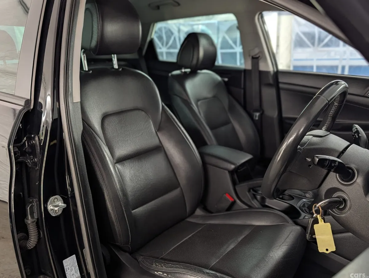 Hyundai Tucson SUV, Diesel, 2016, Black