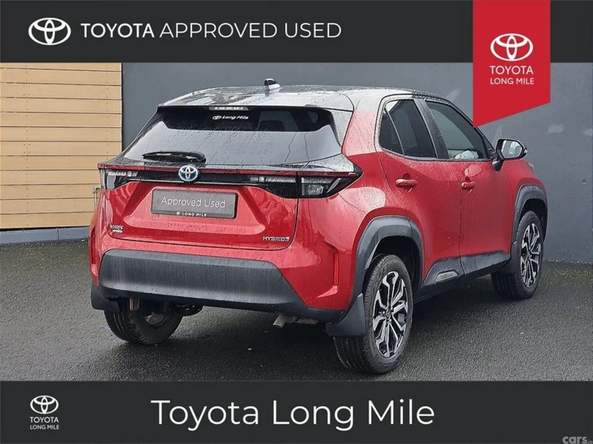 Toyota Yaris Cross Hatchback, Petrol Hybrid, 2023, Red
