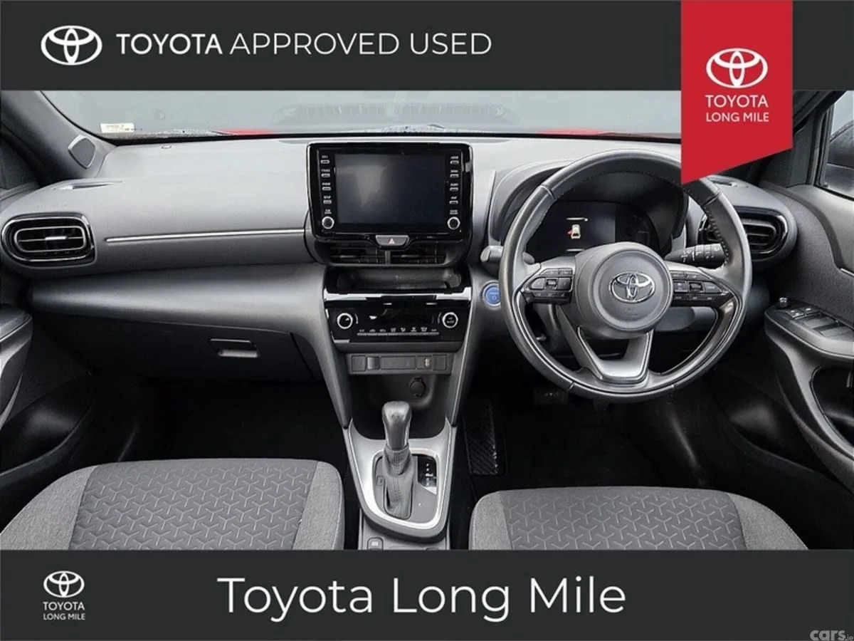 Toyota Yaris Cross Hatchback, Petrol Hybrid, 2023, Red