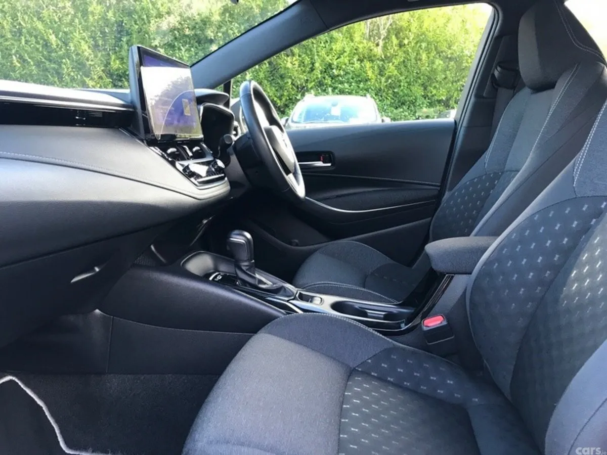 Toyota Corolla Estate, Petrol Hybrid, 2023, Grey