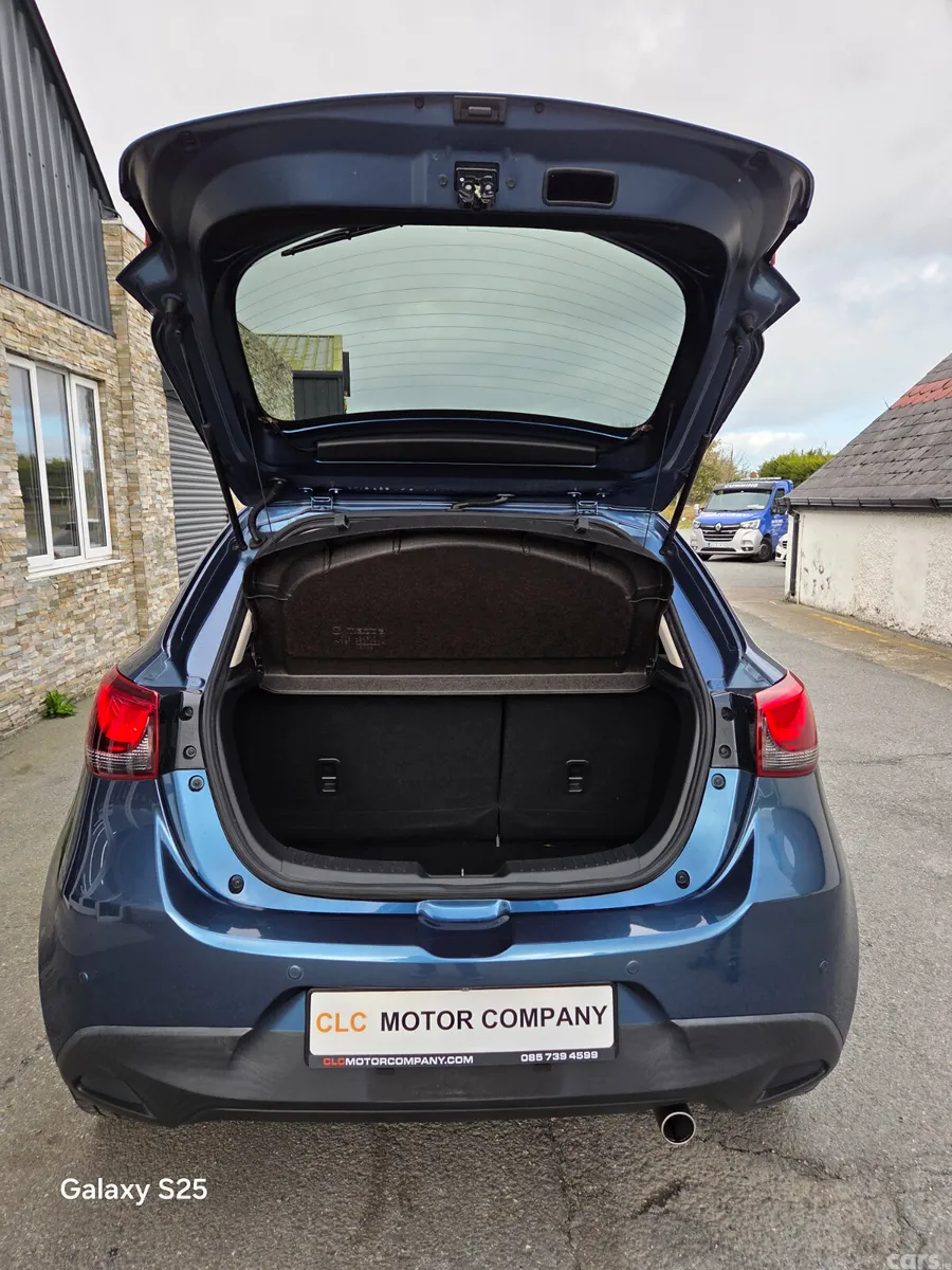 Mazda Demio Hatchback, Diesel, 2018, Blue