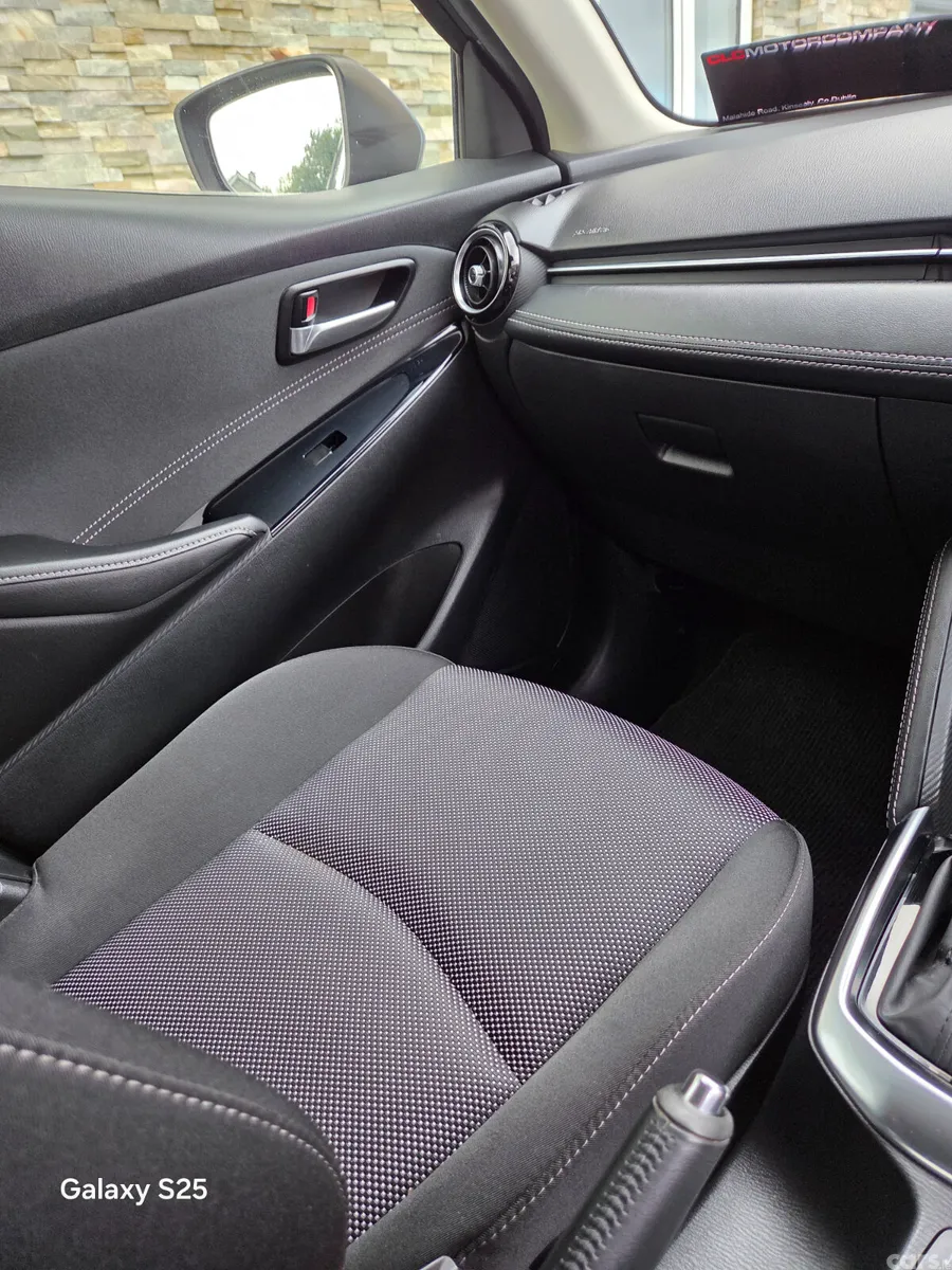Mazda Demio Hatchback, Diesel, 2018, Blue