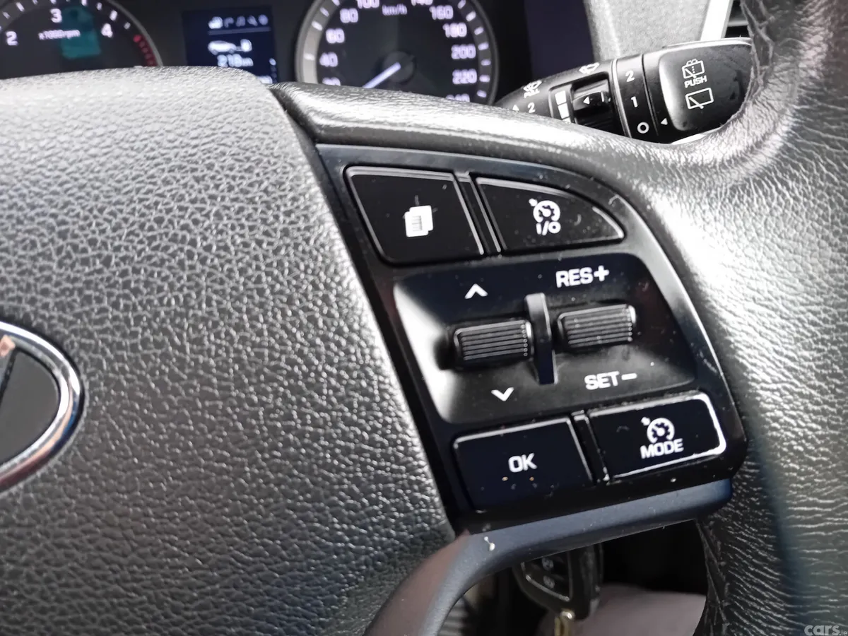 Hyundai Tucson SUV, Diesel, 2016, Silver