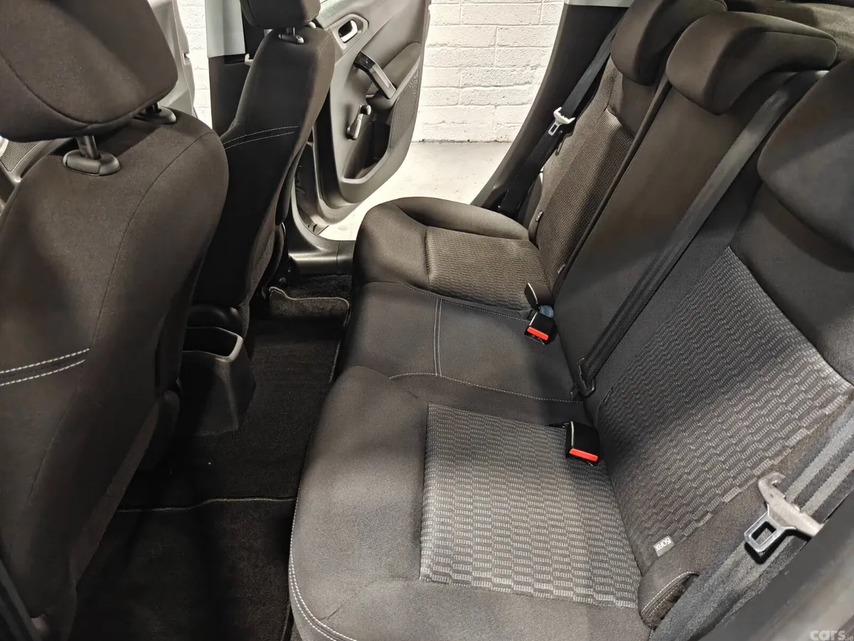 Volkswagen Polo Hatchback, Petrol, 2019, Blue