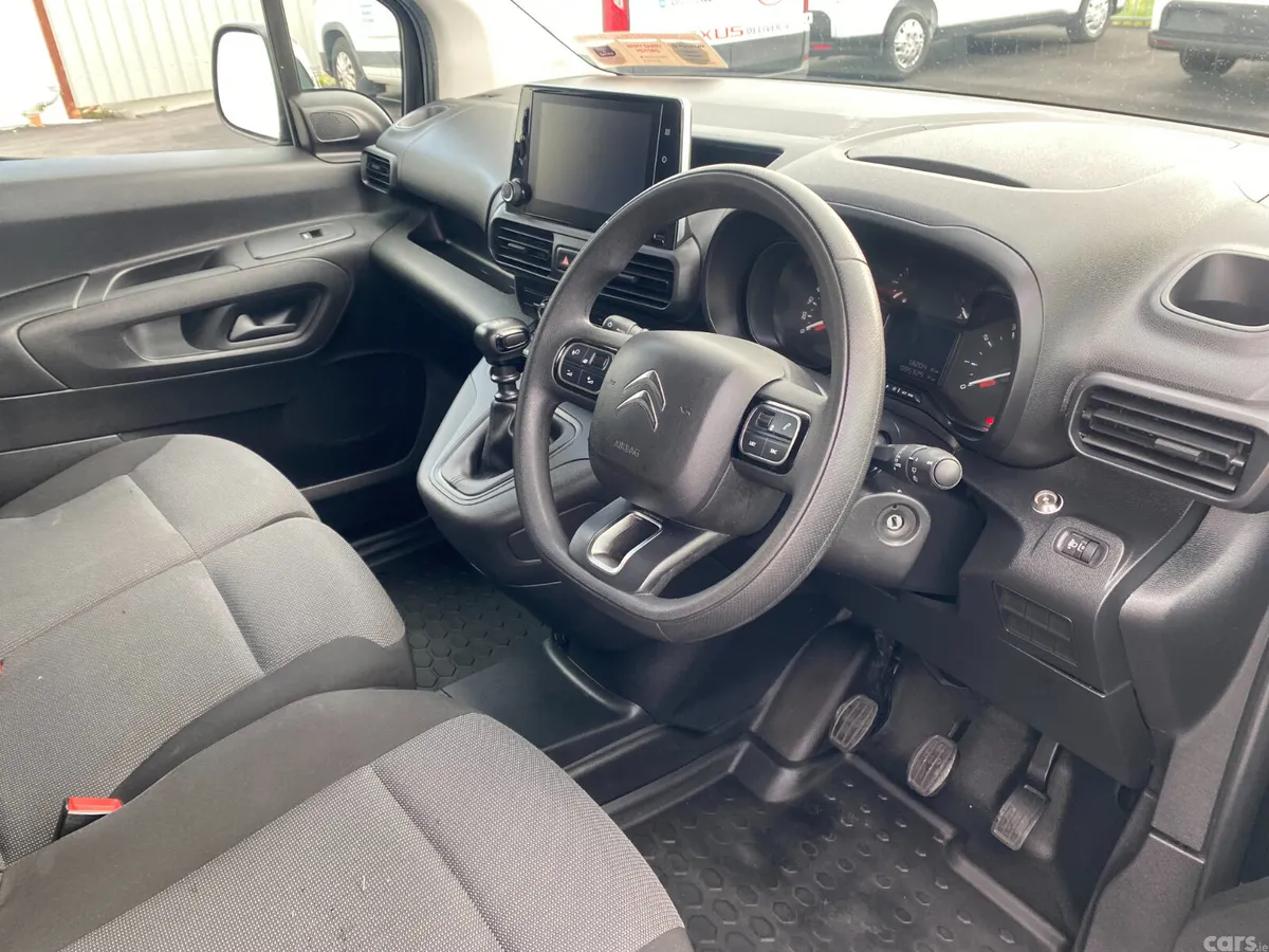 Citroen Berlingo MPV, Diesel, 2023, Black