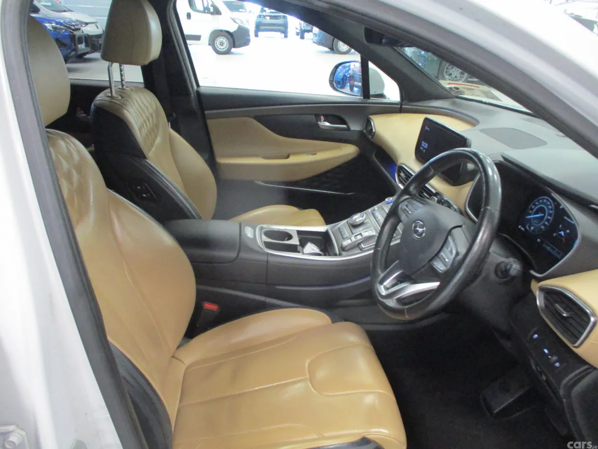 Hyundai Santa Fe SUV, Diesel, 2021, White