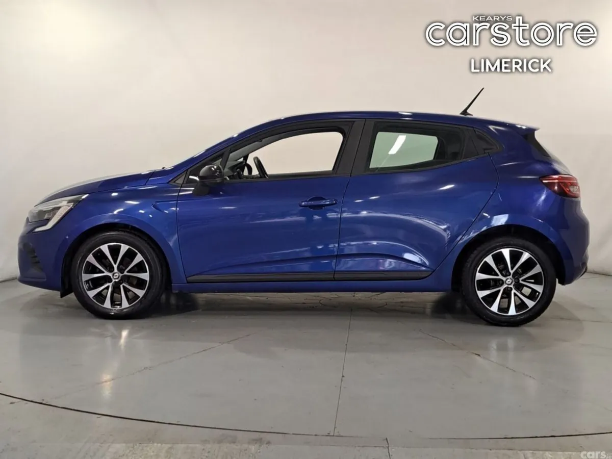Renault Clio Hatchback, Petrol, 2023, Blue