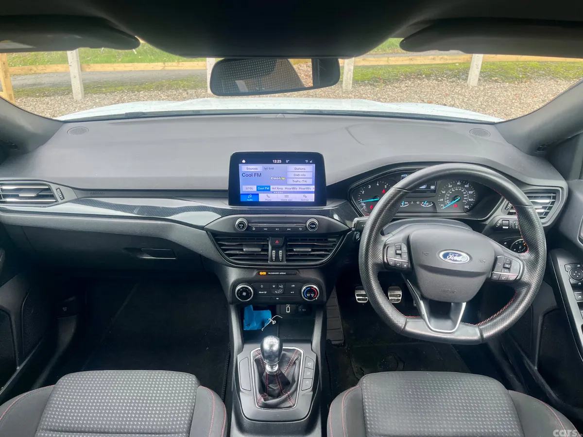 Ford Focus Hatchback, Petrol, 2020, White