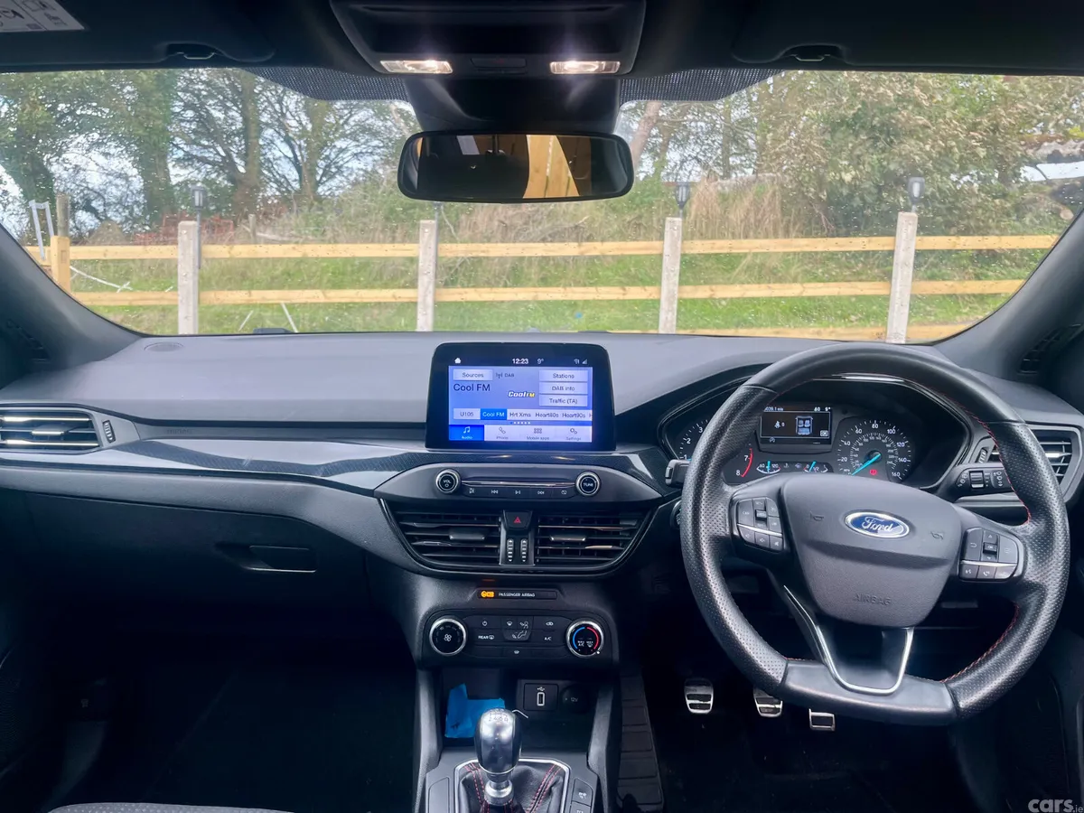 Ford Focus Hatchback, Petrol, 2020, White