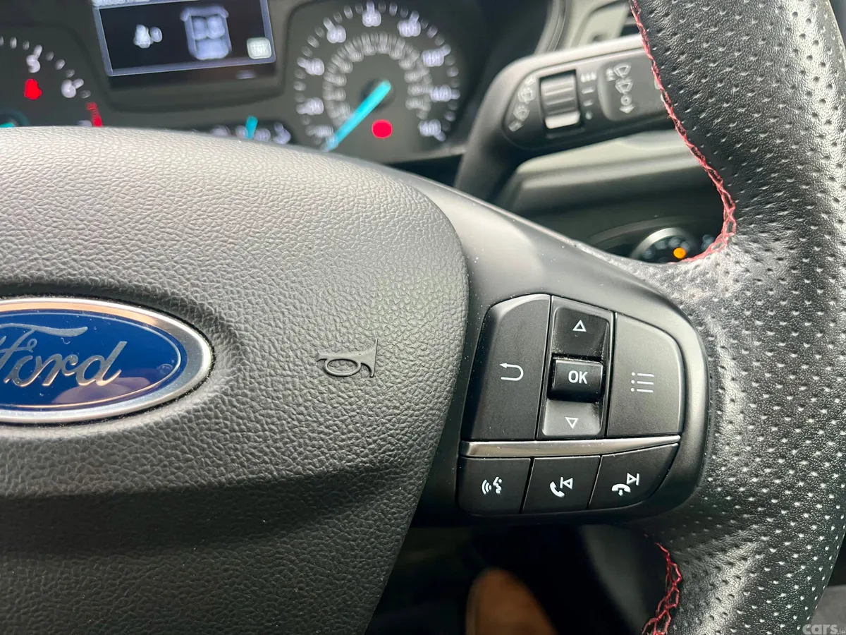 Ford Focus Hatchback, Petrol, 2020, White