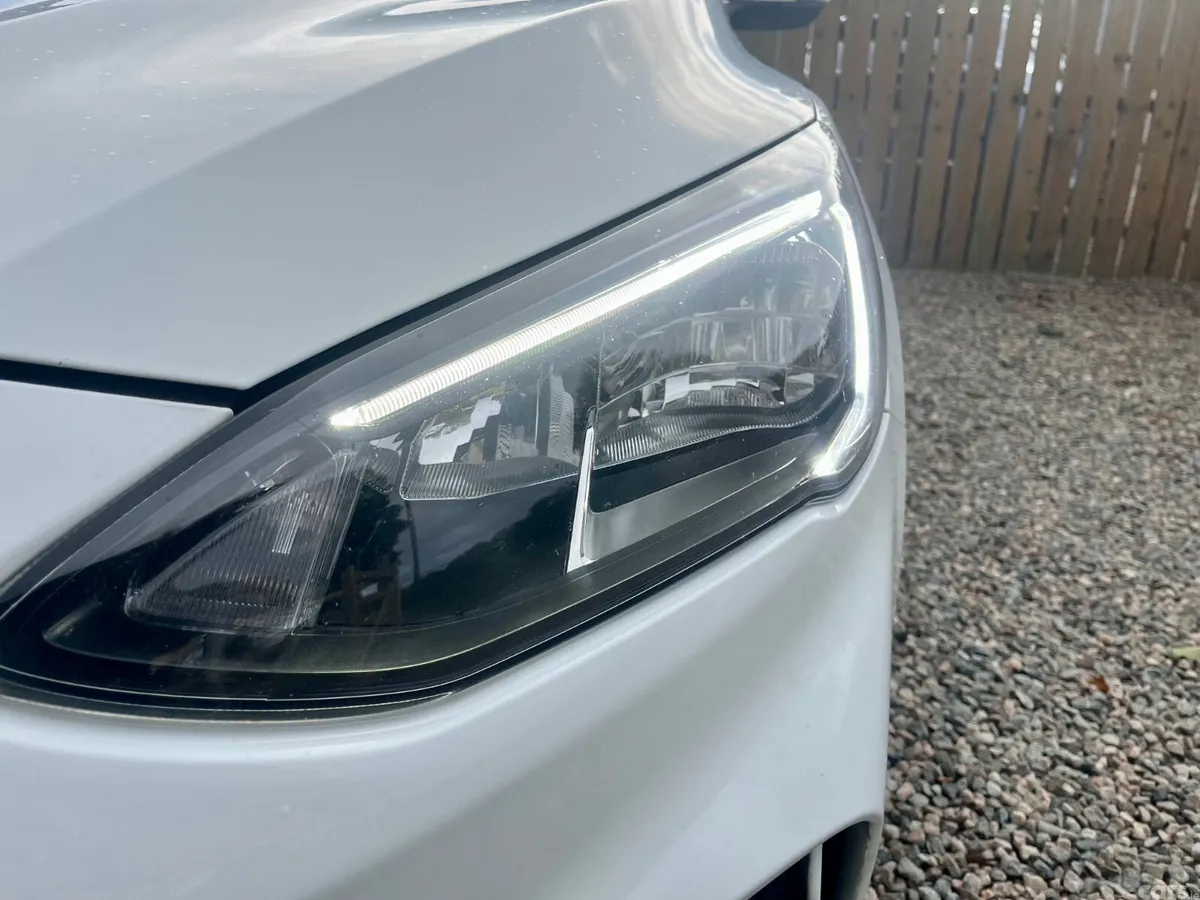 Ford Focus Hatchback, Petrol, 2020, White