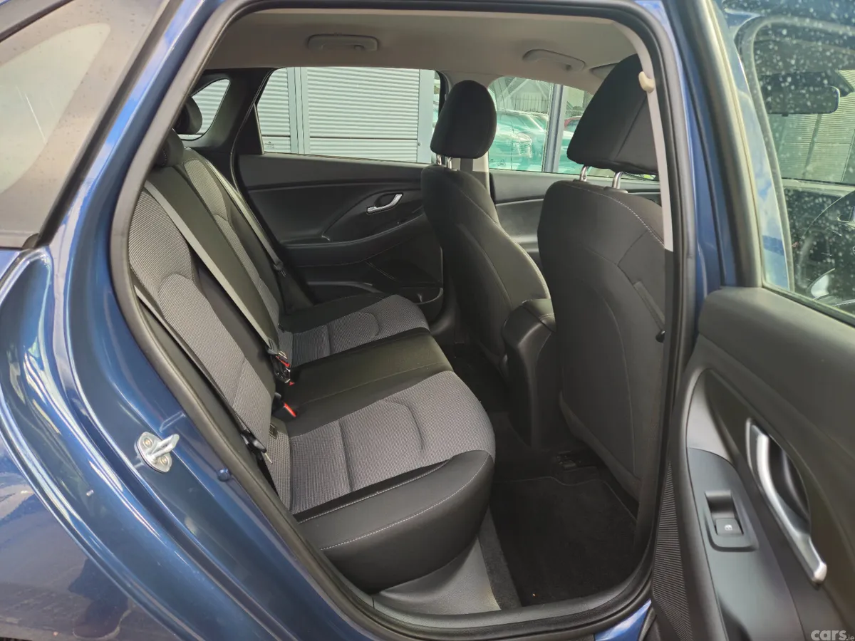 Hyundai i30 Hatchback, Petrol, 2017, Blue