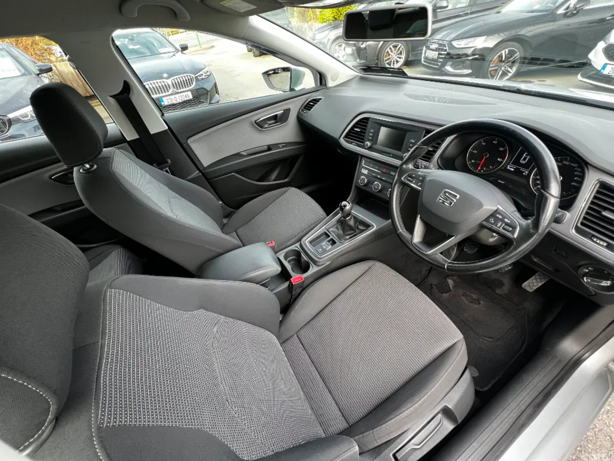 SEAT Leon Hatchback, Diesel, 2017, Grey