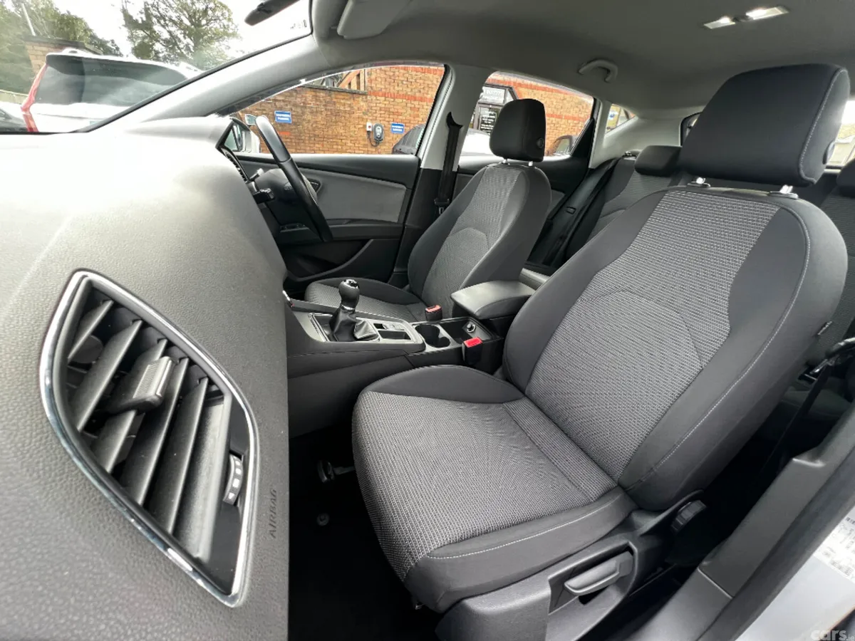 SEAT Leon Hatchback, Diesel, 2017, Grey