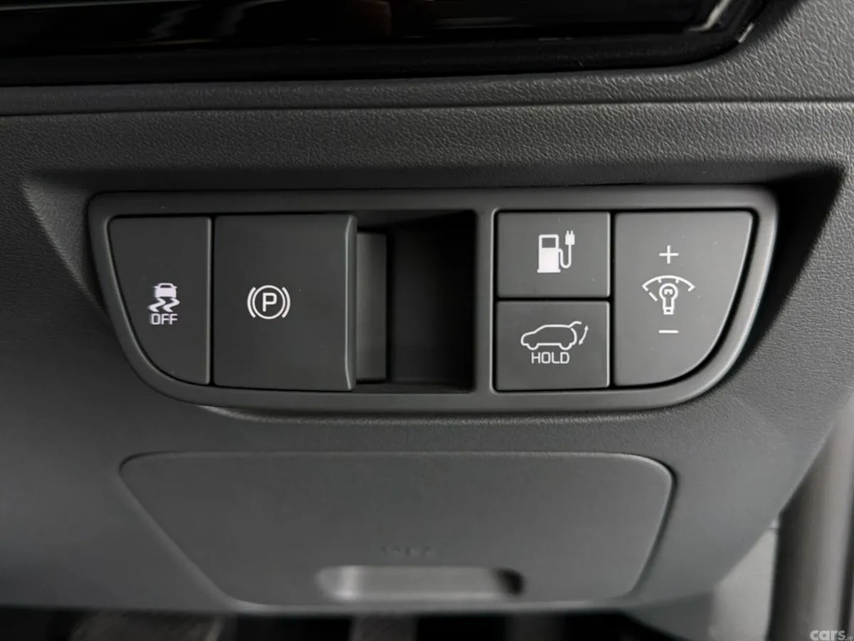 Kia EV6 MPV, Electric, 2026, Grey