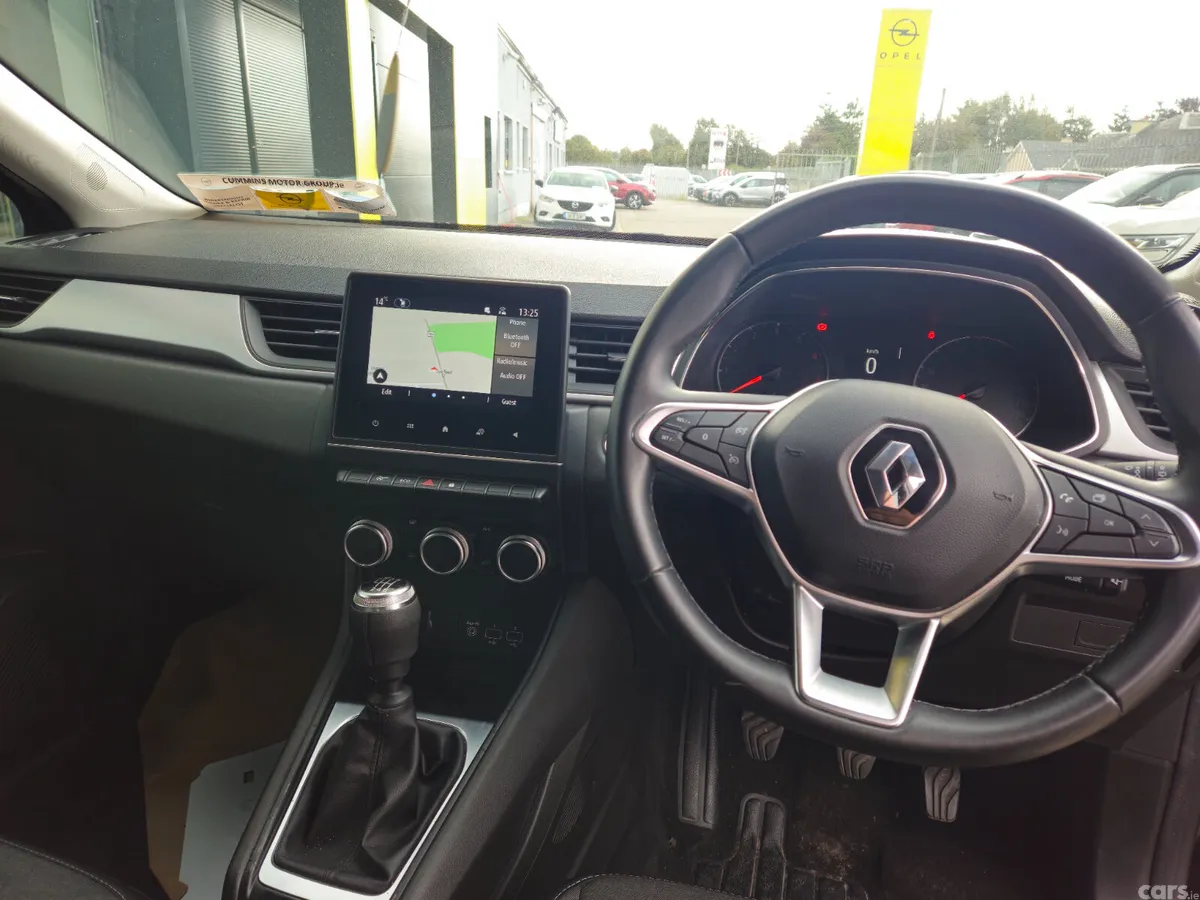 Renault Captur Hatchback, Petrol, 2022, Black