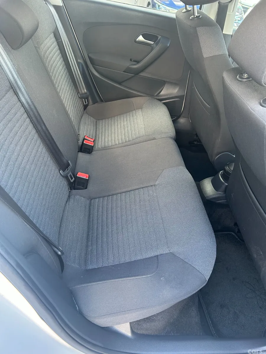 Volkswagen Polo Hatchback, Petrol, 2014, White