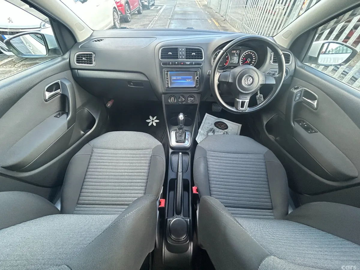 Volkswagen Polo Hatchback, Petrol, 2014, White