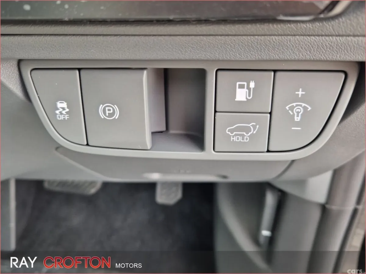 Kia EV6 MPV, Electric, 2026, Black
