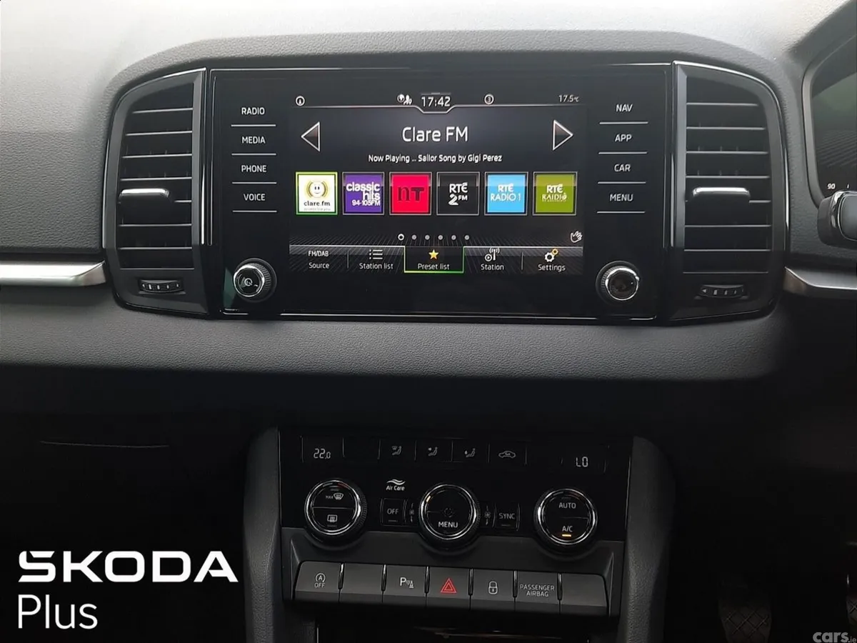 Skoda Karoq SUV, Diesel, 2025, Blue