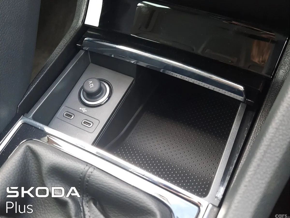 Skoda Karoq SUV, Diesel, 2025, Blue
