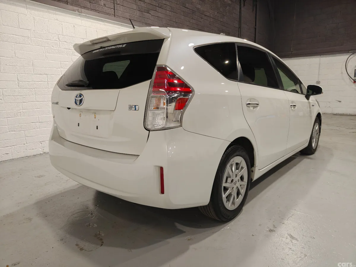 Toyota Prius Estate, Petrol Hybrid, 2019, White