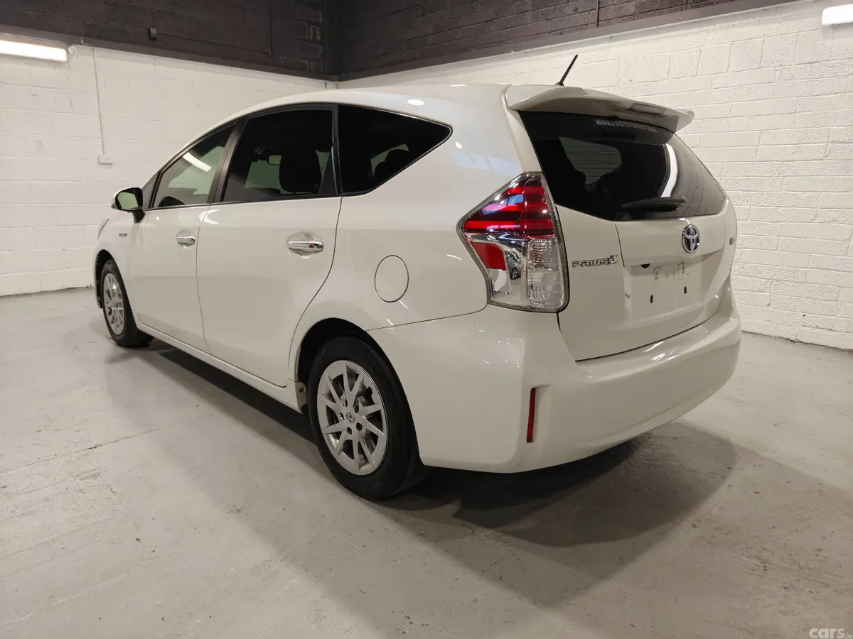 Toyota Prius Estate, Petrol Hybrid, 2019, White