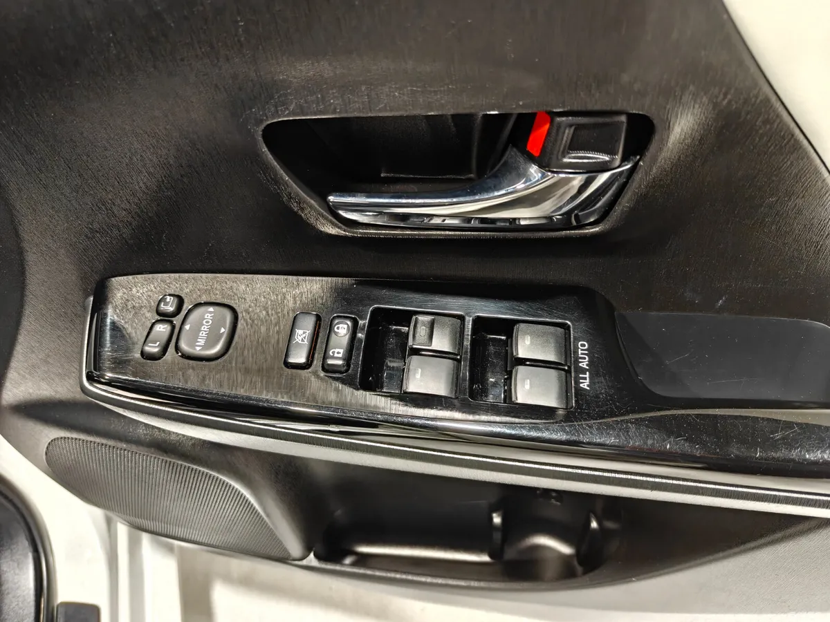 Toyota Prius Estate, Petrol Hybrid, 2019, White