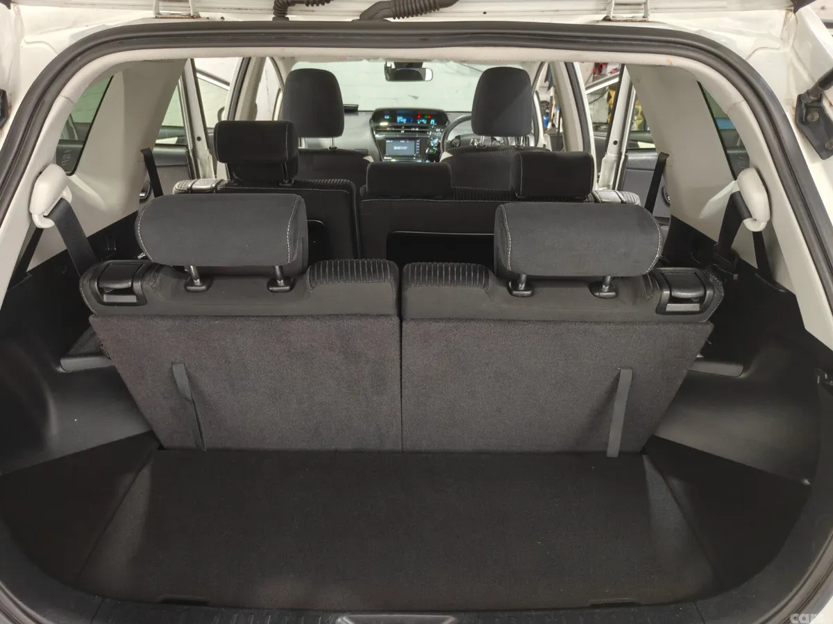 Toyota Prius Estate, Petrol Hybrid, 2019, White