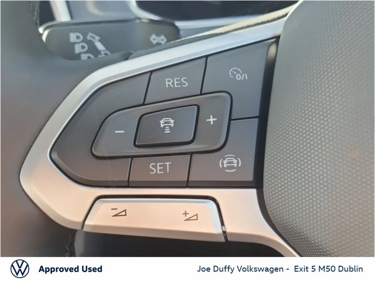 Volkswagen T-Roc SUV, Petrol, 2023, Grey
