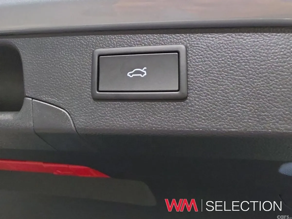Volkswagen Passat Estate, Diesel, 2026, Grey